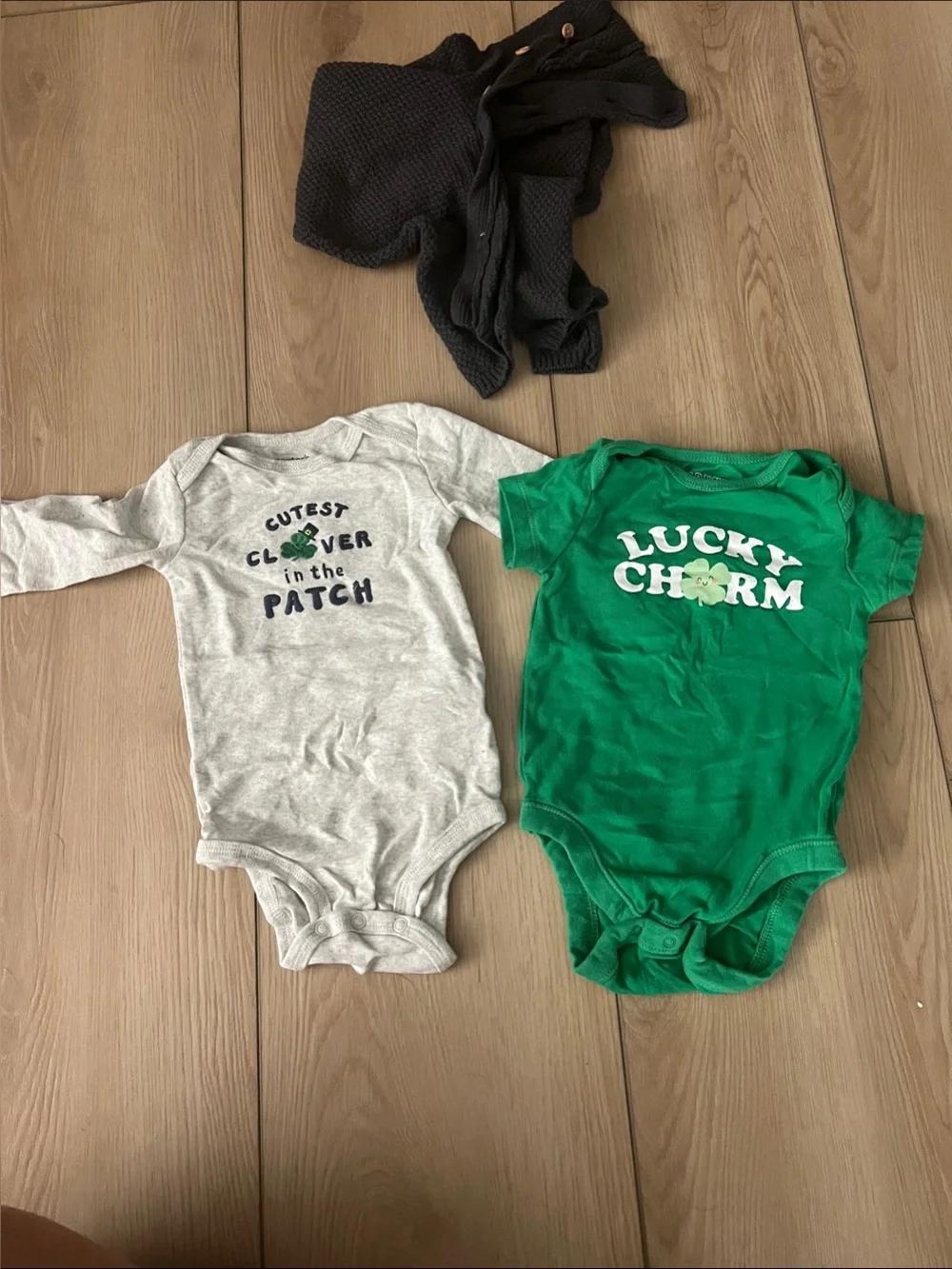 St. Patrick’s Day Bundle- One-Piece Bodysuits 9M & 6-12M Carter’s and Old Navy